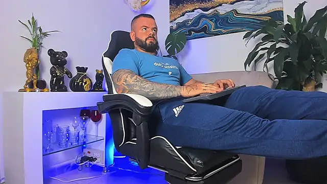 Snapshot of Johnnygrayson1 chatting on February 2026 11:16:02 PM Johnnygrayson1 online show from February 2026 11:16:02 PM