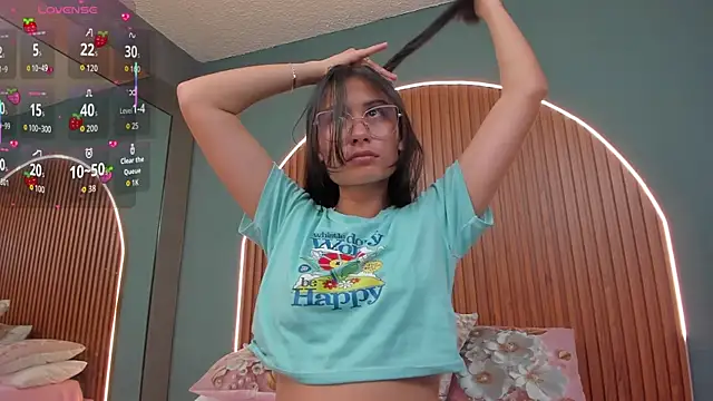 Snapshot of NayeCloud chatting on December 2025 03:49:02 AM NayeCloud online show from December 2025 03:49:02 AM