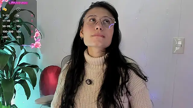 NayeCloud online show from April 2026 02:24:01 PM