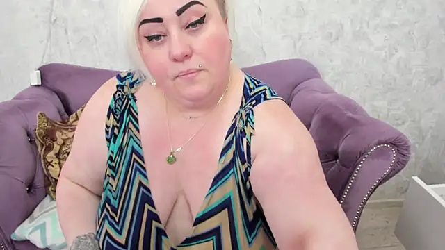 fashiona online show from March 2025 10:41:02 AM