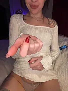 RubyLunaa online show from December 2025 07:51:02 PM