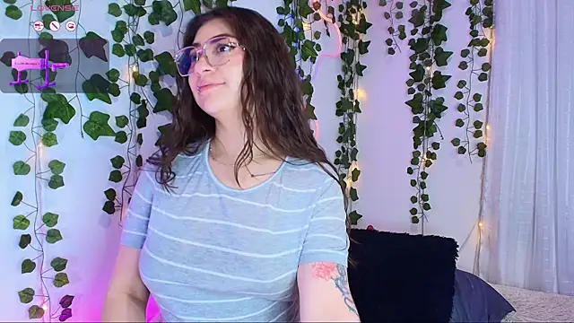 Alice Samii online show from October 2025 11:53:02 AM