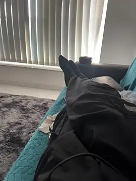 Lucom23 online show from April 2026 04:54:01 PM