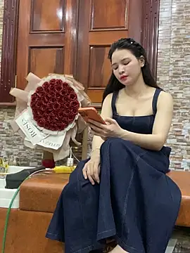 LiLi-Kirix99 online show from May 2026 02:01:02 PM