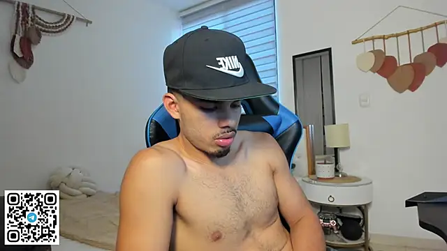 mateoleonee online show from December 2025 08:03:02 PM