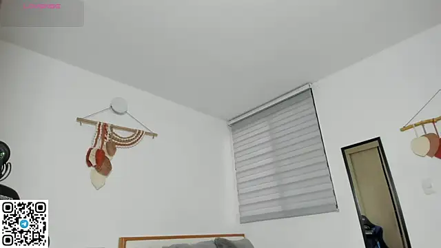 mateoleonee online show from April 2026 08:50:01 PM