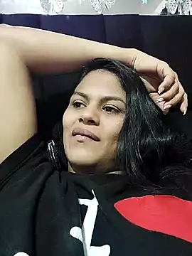 SweetAlmaa online show from June 2026 12:24:01 AM