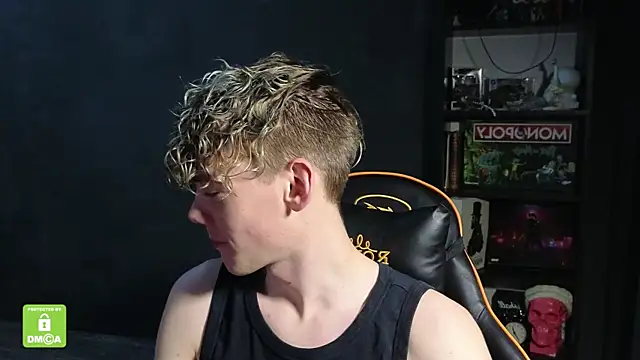 Snapshot of Keytaro chatting on November 2025 05:47:02 PM Keytaro online show from November 2025 05:47:02 PM