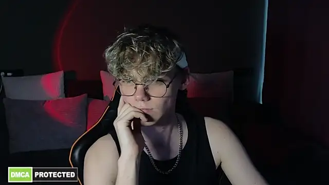 Keytaro online show from April 2026 01:16:02 PM