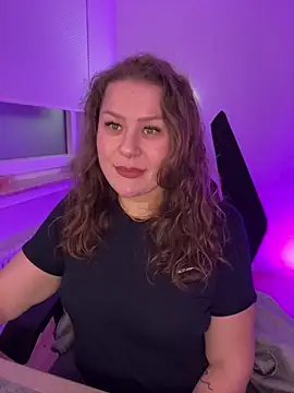 Snapshot of Fancy-Francy chatting on March 2025 09:11:02 PM Fancy-Francy online show from March 2025 09:11:02 PM