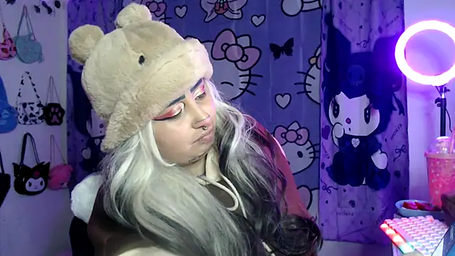 lussyevans24 online show from September 2025 05:51:01 AM