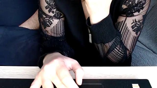 Snapshot of margotgra82 chatting on November 2025 03:34:02 PM margotgra82 online show from November 2025 03:34:02 PM