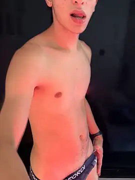 Snapshot of cybercosmiiic chatting on January 2025 07:37:01 PM cybercosmiiic online show from January 2025 07:37:01 PM