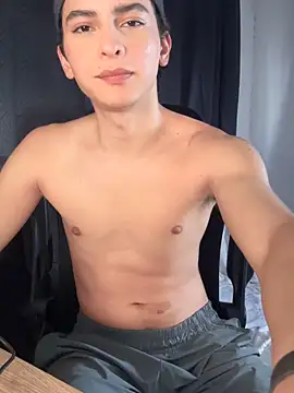 Snapshot of cybercosmiiic chatting on November 2025 07:56:02 PM cybercosmiiic online show from November 2025 07:56:02 PM