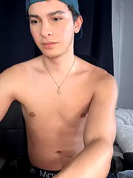 Snapshot of cybercosmiiic chatting on November 2025 08:16:01 PM cybercosmiiic online show from November 2025 08:16:01 PM