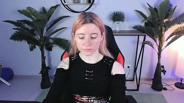 LexiWenford online show from December 2024 06:19:01 AM