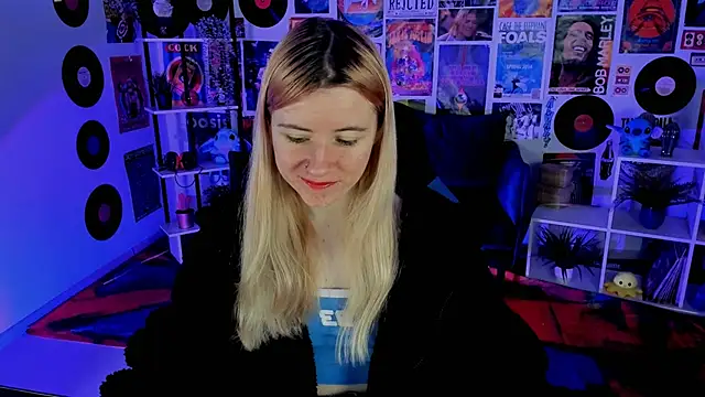 LexiWenford online show from December 2024 06:03:02 AM