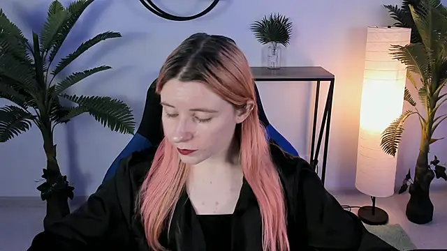 LexiWenford online show from January 2025 09:13:01 AM