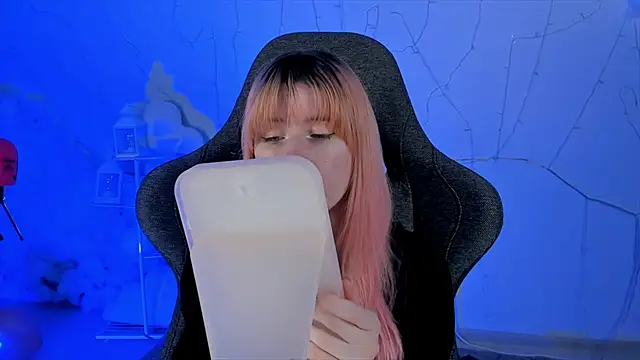 LexiWenford online show from February 2025 05:58:01 AM