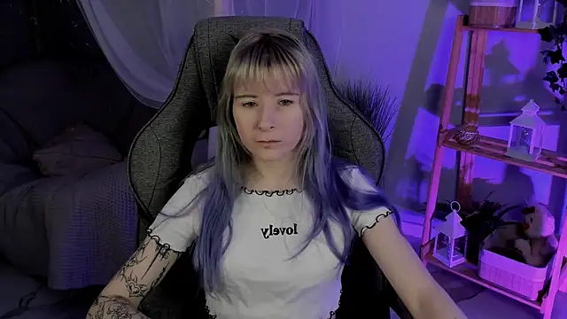 LexiWenford online show from November 2025 02:43:02 AM