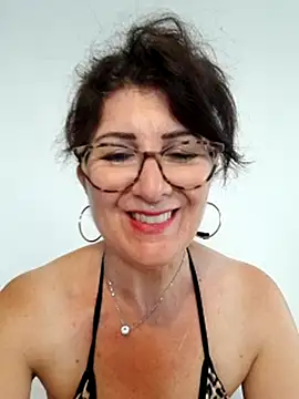 Viola8p online show from June 2026 12:22:01 PM