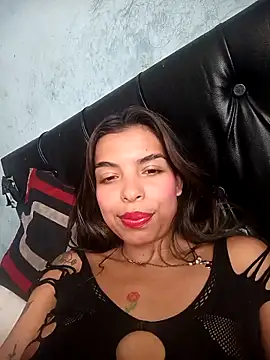 Snapshot of camila-esperanza chatting on December 2025 05:19:02 PM camila-esperanza online show from December 2025 05:19:02 PM