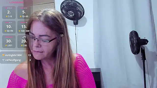 Snapshot of Sanddi_milff chatting on October 2025 08:17:01 PM Sanddi milff online show from October 2025 08:17:01 PM