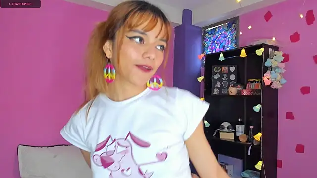 kittyzenn online show from January 2025 07:29:02 PM