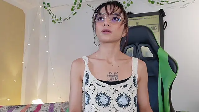 kittyzenn online show from April 2026 02:17:02 PM