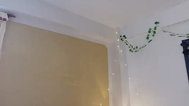 kittyzenn online show from April 2026 03:50:02 PM