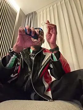 Snapshot of esteraulxxx chatting on September 2025 05:34:01 AM esteraulxxx online show from September 2025 05:34:01 AM