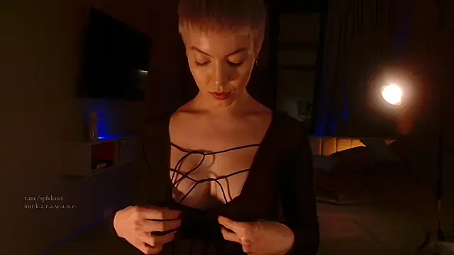 spiklencii online show from October 2025 05:02:02 PM