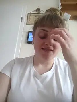 CoddessCrystal online show from February 2026 12:54:01 PM