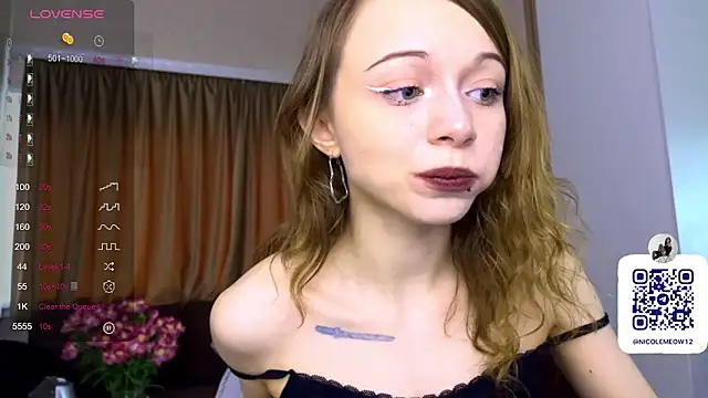 Snapshot of _SofiaBrown chatting on May 2026 01:37:02 PM SofiaBrown online show from May 2026 01:37:02 PM
