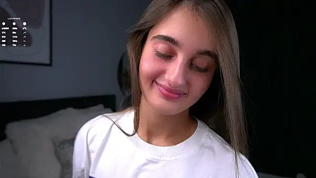 Snapshot of PiquingOgalala chatting on October 2025 01:02:02 AM PiquingOgalala online show from October 2025 01:02:02 AM