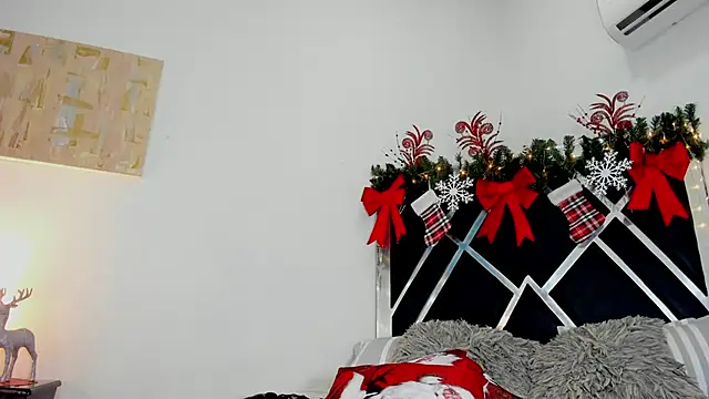 anahidolls online show from December 2024 04:29:02 PM