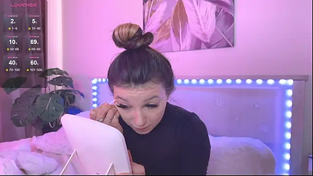 Veronica leal online show from March 2026 08:20:02 AM