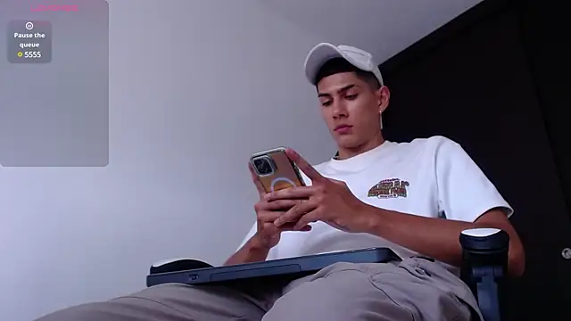 Valerio 20 online show from February 2025 07:48:02 PM