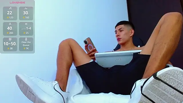 Valerio 20 online show from March 2025 08:28:01 PM