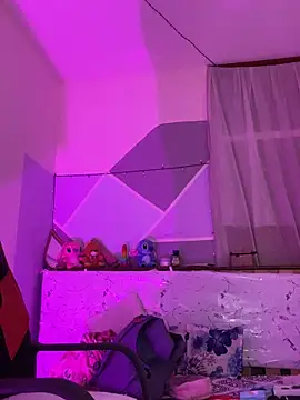 Lina10 online show from November 2025 09:48:01 PM