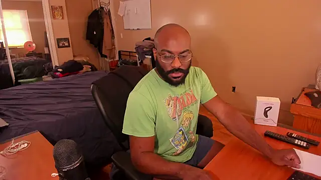 MrChuckDailyXXX online show from December 2024 12:49:01 PM