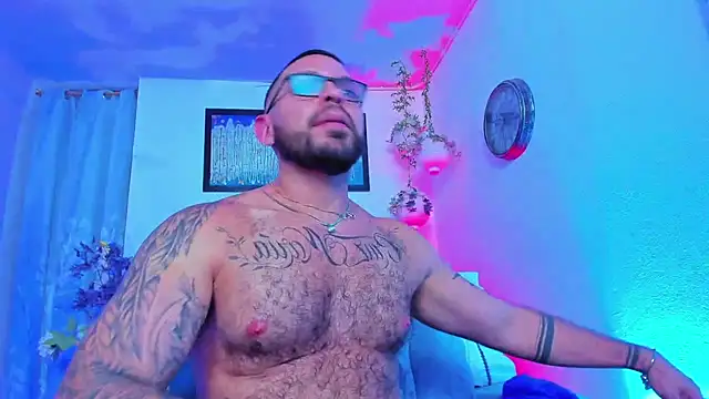 Snapshot of Adil_aminn chatting on February 2025 06:10:01 PM Adil aminn online show from February 2025 06:10:01 PM