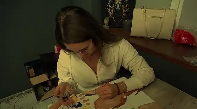 luxie milady online show from December 2024 12:06:01 PM