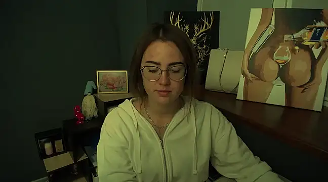 luxie milady online show from January 2025 01:28:01 PM