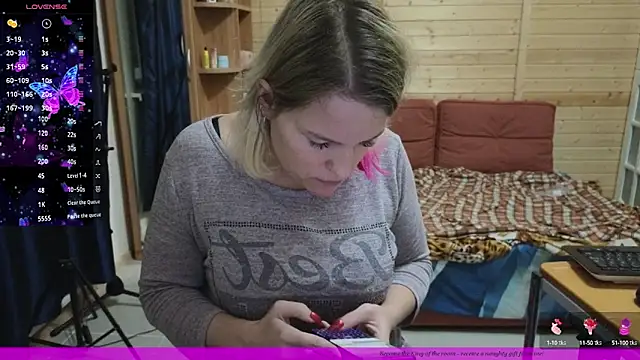 Snapshot of EVAshinyGIRL chatting on January 2025 04:54:02 PM EVAshinyGIRL online show from January 2025 04:54:02 PM