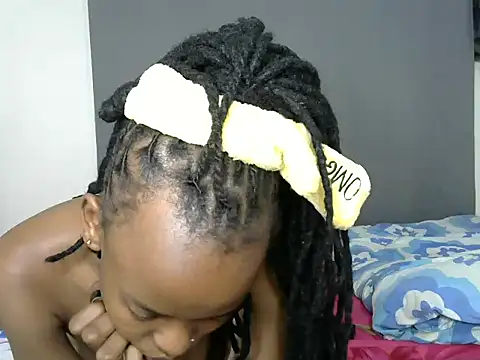 Snapshot of pretty_betty chatting on March 2025 07:37:02 PM pretty betty online show from March 2025 07:37:02 PM