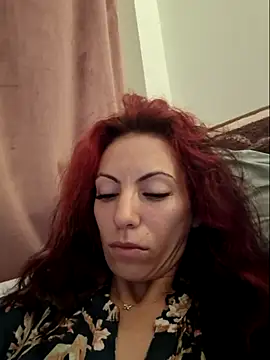 Snapshot of Emmatoo chatting on October 2025 04:11:01 AM Emmatoo online show from October 2025 04:11:01 AM