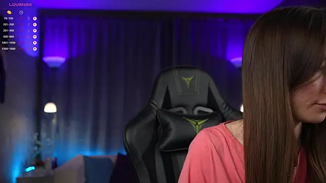 Snapshot of Amely_Young chatting on March 2025 02:37:02 AM Amely Young online show from March 2025 02:37:02 AM