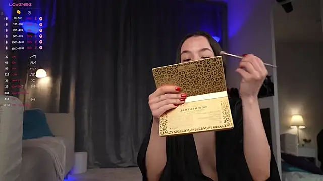 Snapshot of Amely_Young chatting on September 2025 04:33:02 AM Amely Young online show from September 2025 04:33:02 AM