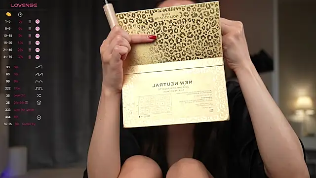 Snapshot of Amely_Young chatting on September 2025 12:49:01 AM Amely Young online show from September 2025 12:49:01 AM